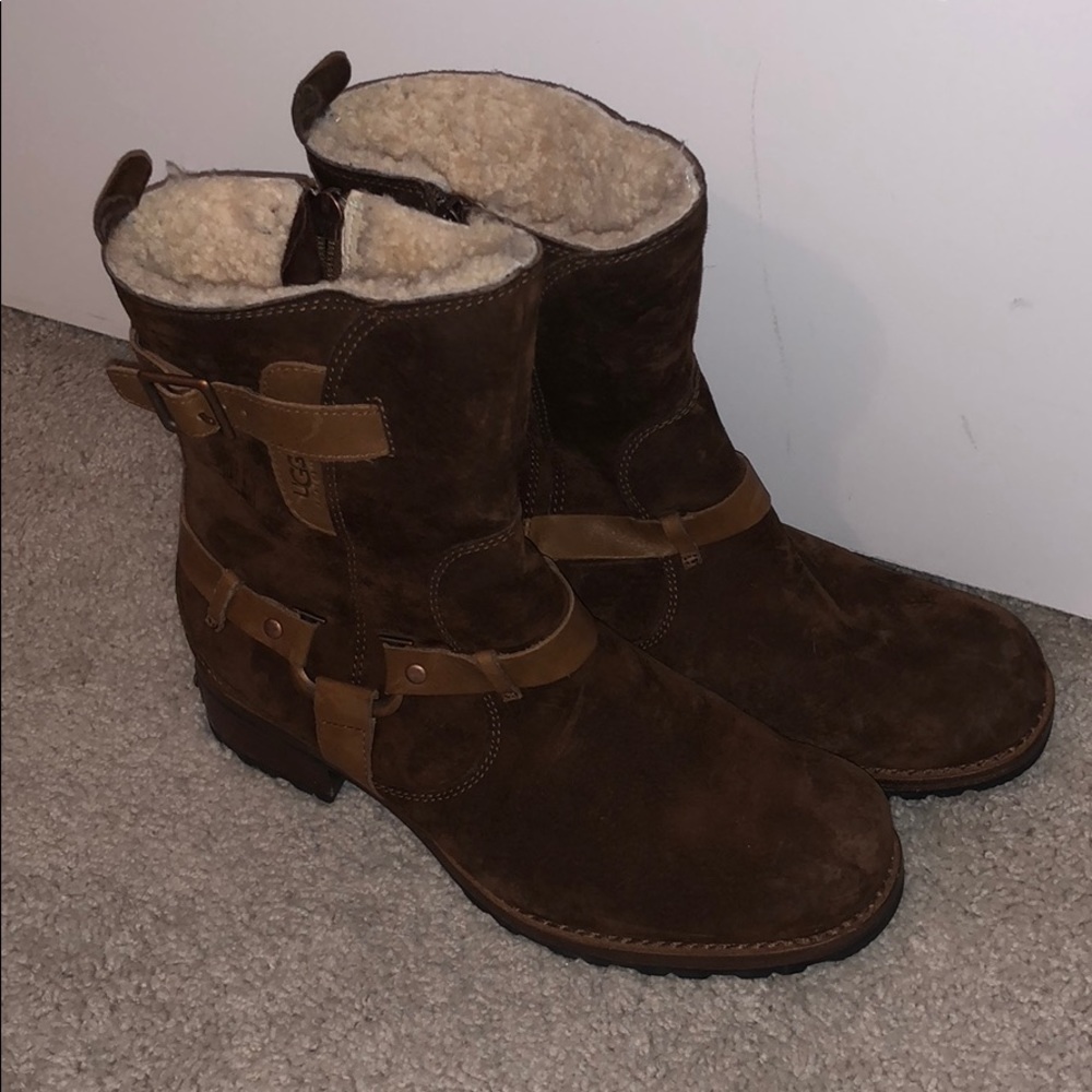 Ugh boots women’s size 7.5! Brown suede/sheepskin
